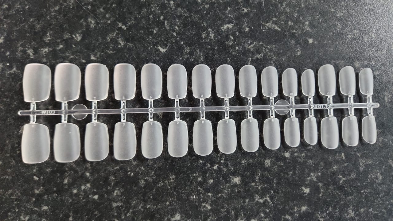 NAILS MEDUIM SQUOVAL Soft Gel Tips Full Coverage Tips 300pcs (M-Squoval)