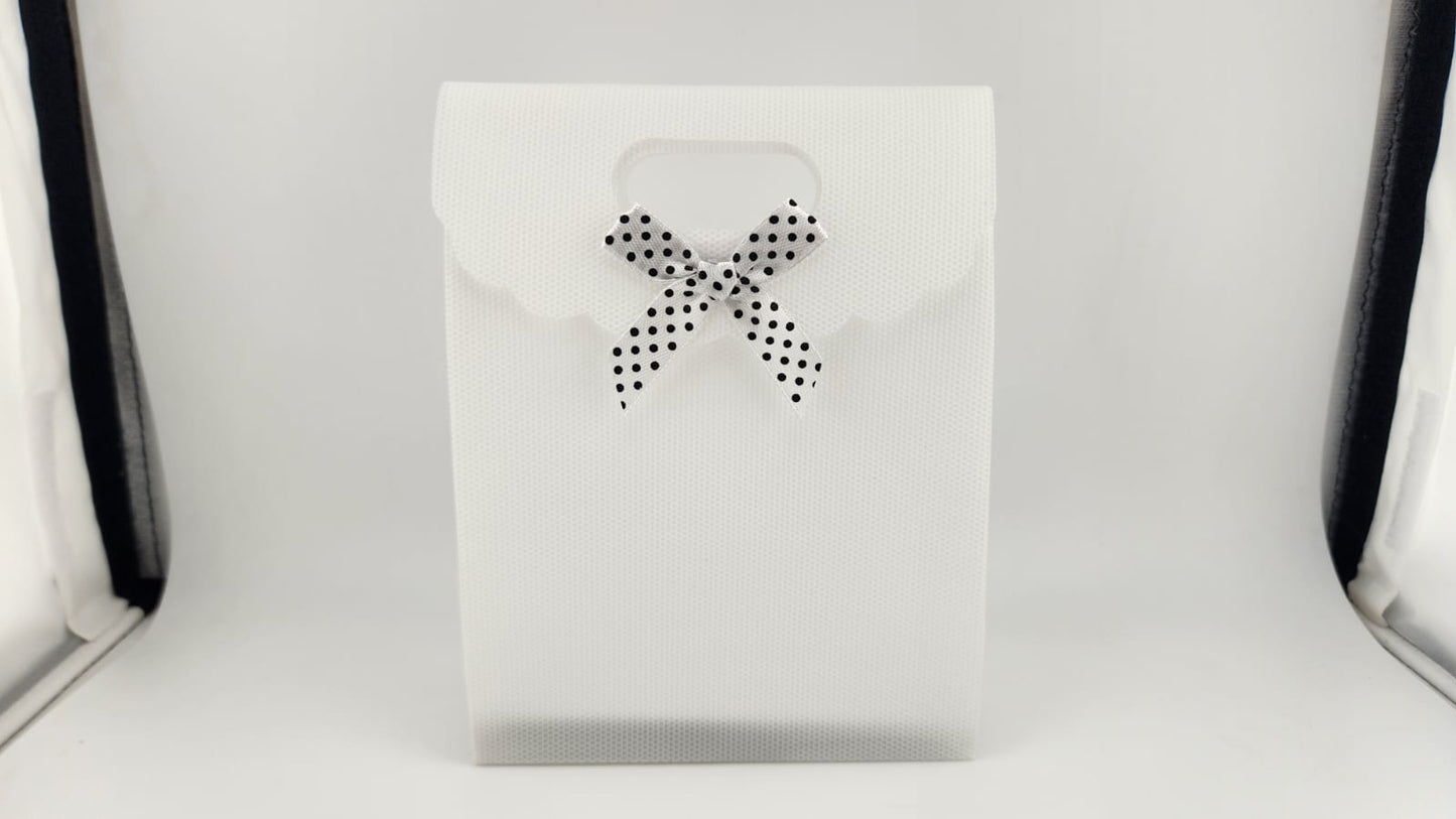 Plastic Bow Gift bag - Small