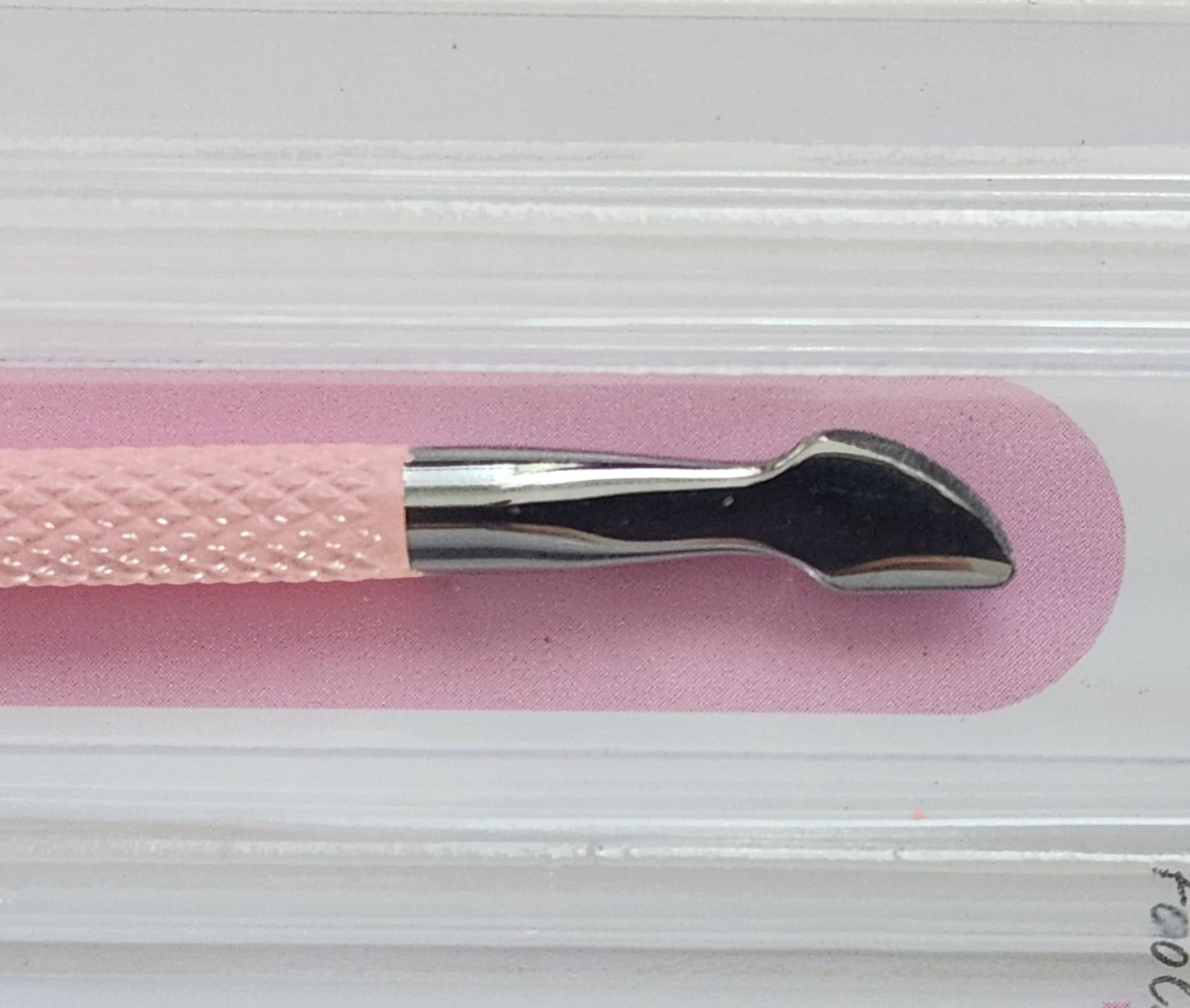 Double Sided Stainless Steel Cuticle Pusher&nbsp; - Pink - Miss Smoo (ZZ1126-7)&nbsp;Dead Skin Remover, Polishing And Removing Nail Beauty Art And Nail Tools