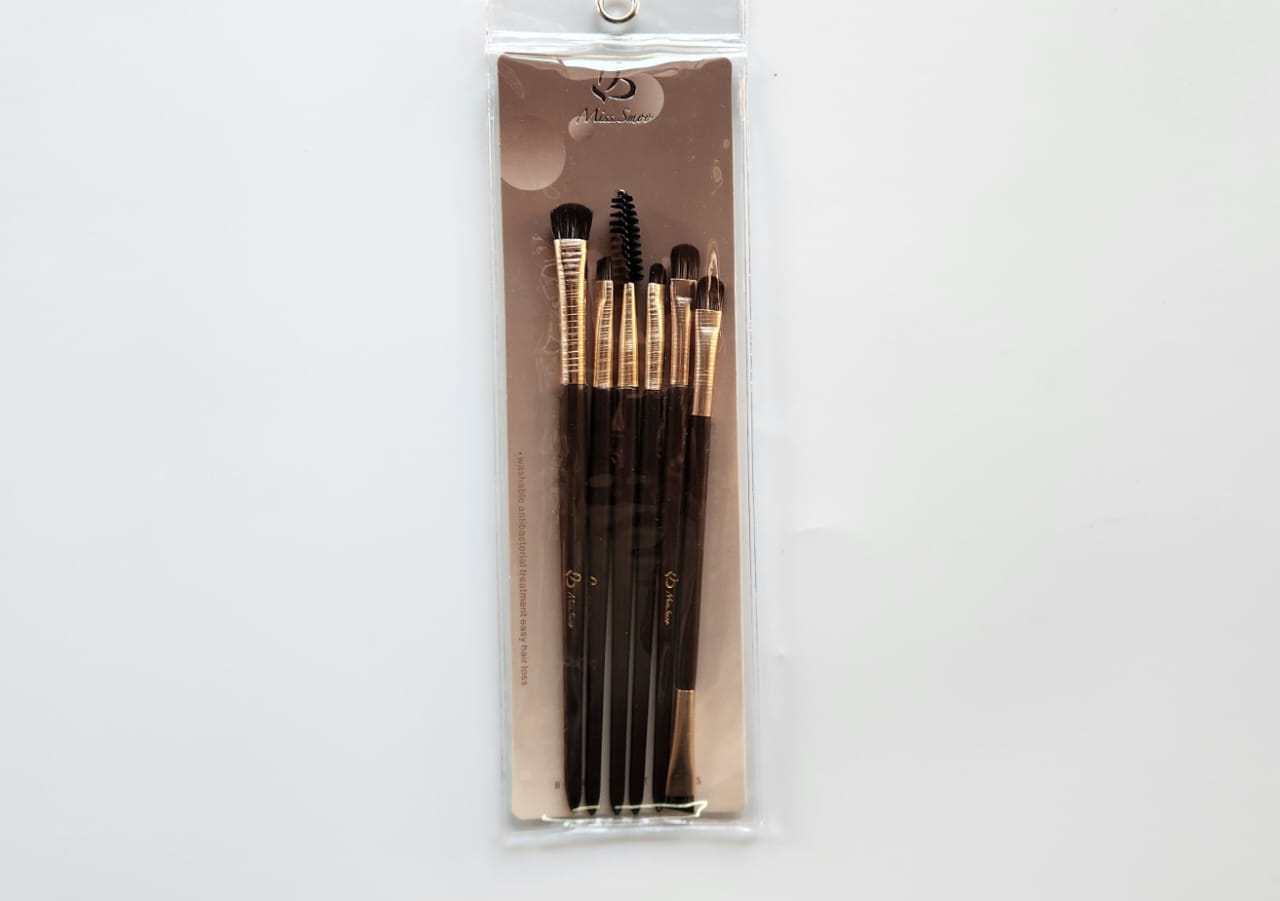Makeup Brush Set 6Pcs - Miss Smoo - High Grade Product Washable Antibacterial Easy Hair Hair Loss